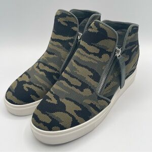 Steve Madden Green Camo Sneakers Comfort Shoes Women 9.5